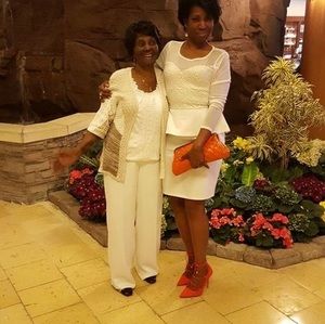 Meet your Posher, Lazarina